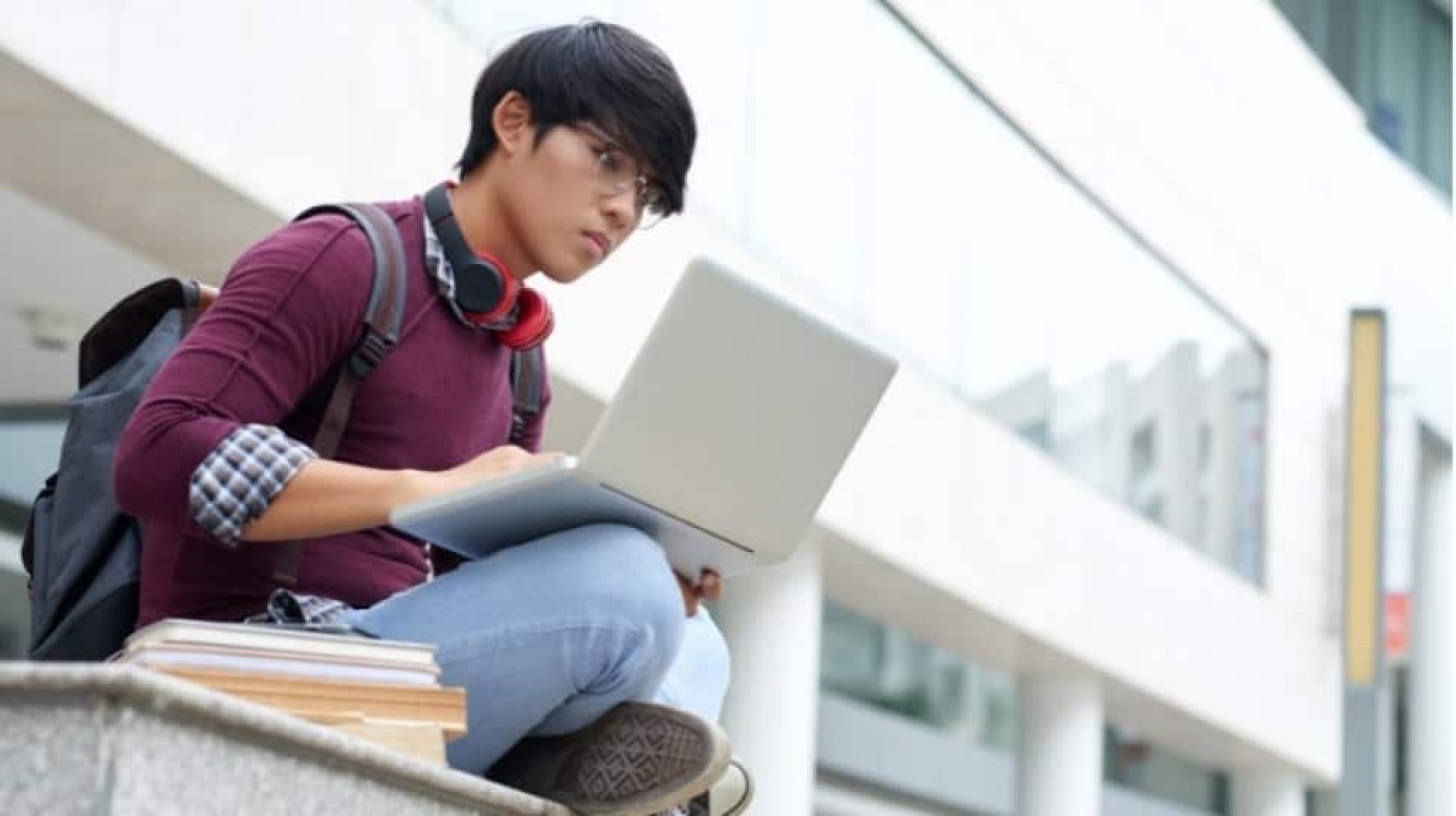 12 Rekomendasi Laptop Mahasiswa 2025: Mulai Rp 2 Jutaan, Ringan & Stabil