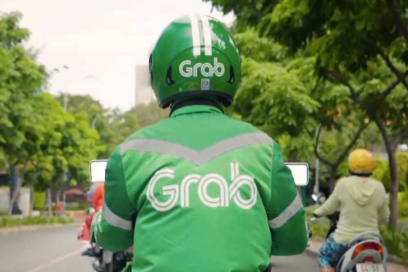Driver Grab Jakarta vs Bali: Jam Kerja Panjang, Pendapatan Menurun