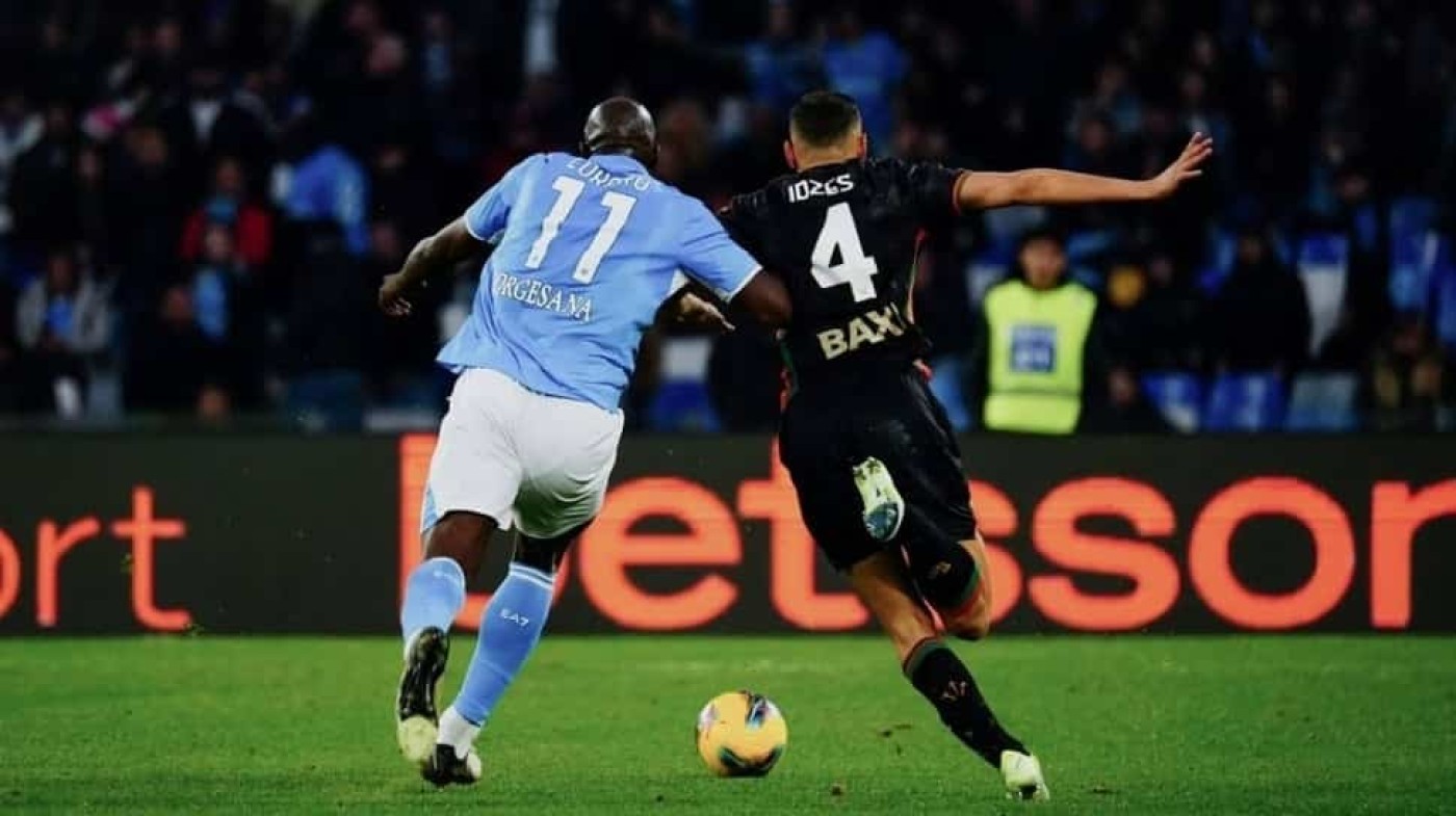 Media Italia: Negosiasi Jay Idzes Rumit, Klub Jerman Bersaing Perburuan