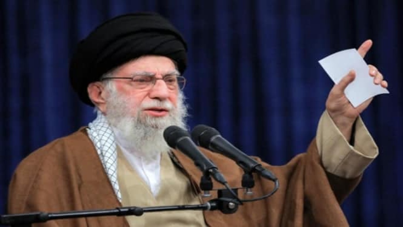Khamenei Balas Ancaman Trump: Iran Tak Akan Menyerah!