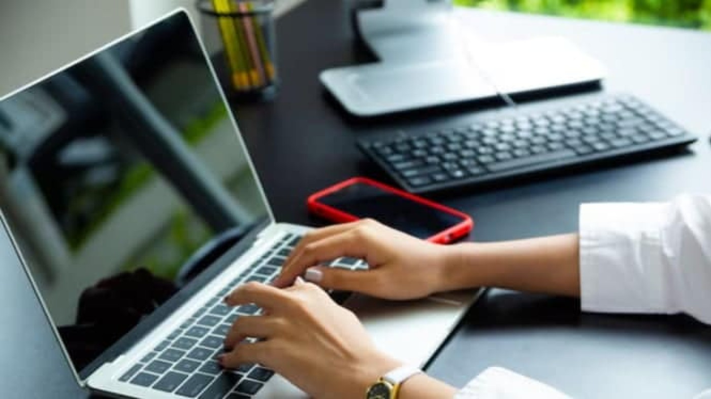 7 Alasan Laptop Berbasis AI: Solusi Ideal untuk Pelajar dan Profesional
