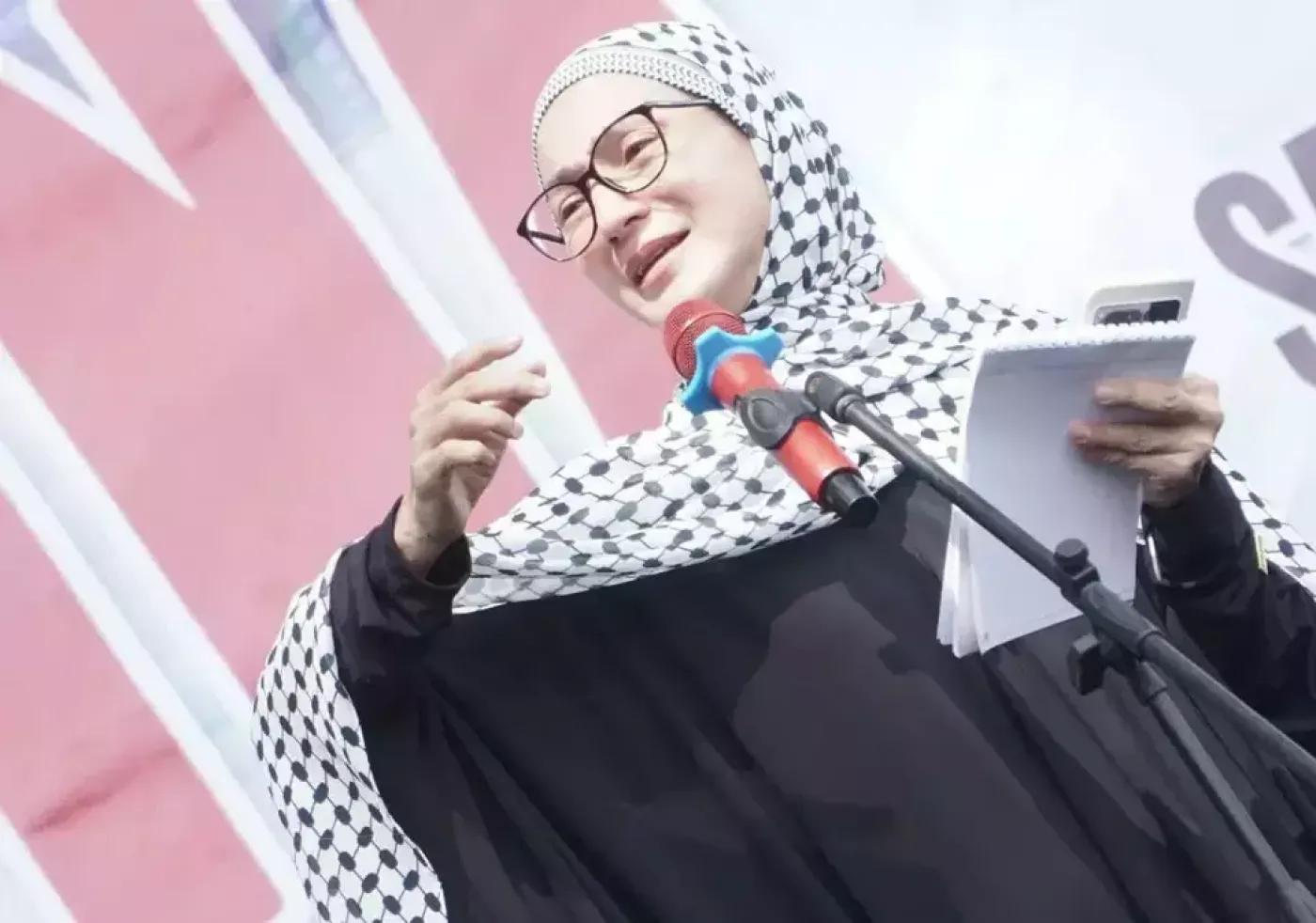 Wanda Hamidah Mengaku Nekat Ikut Aksi Global March ke Gaza, Ini Alasannya!