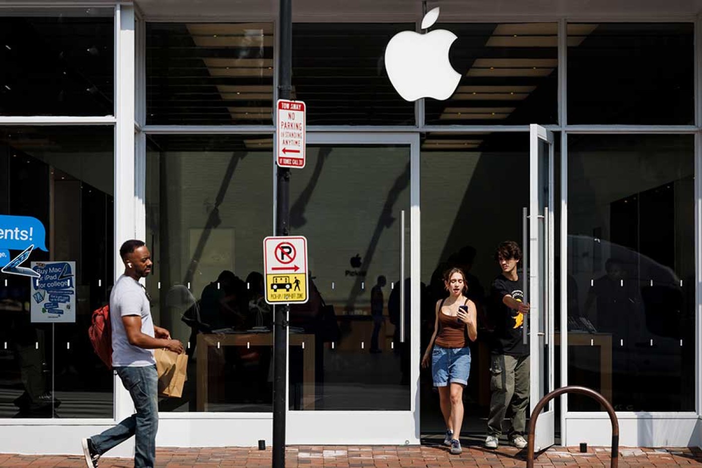 Apple Bakal Rombak iOS 19: Ubah Nama dan Perkenalkan Fitur AI Baru