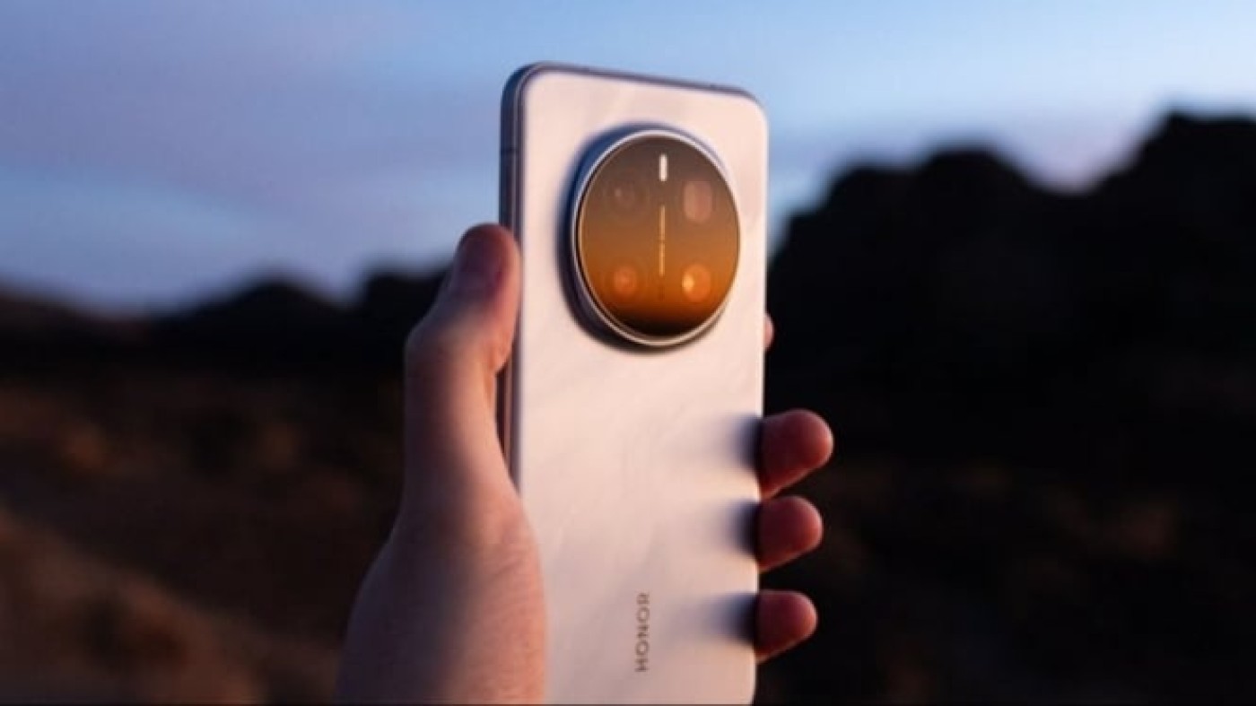 Honor Magic 8 Ultra: Smartphone Pertama dengan Dual Sensor 200 MP Rilis Oktober 2025