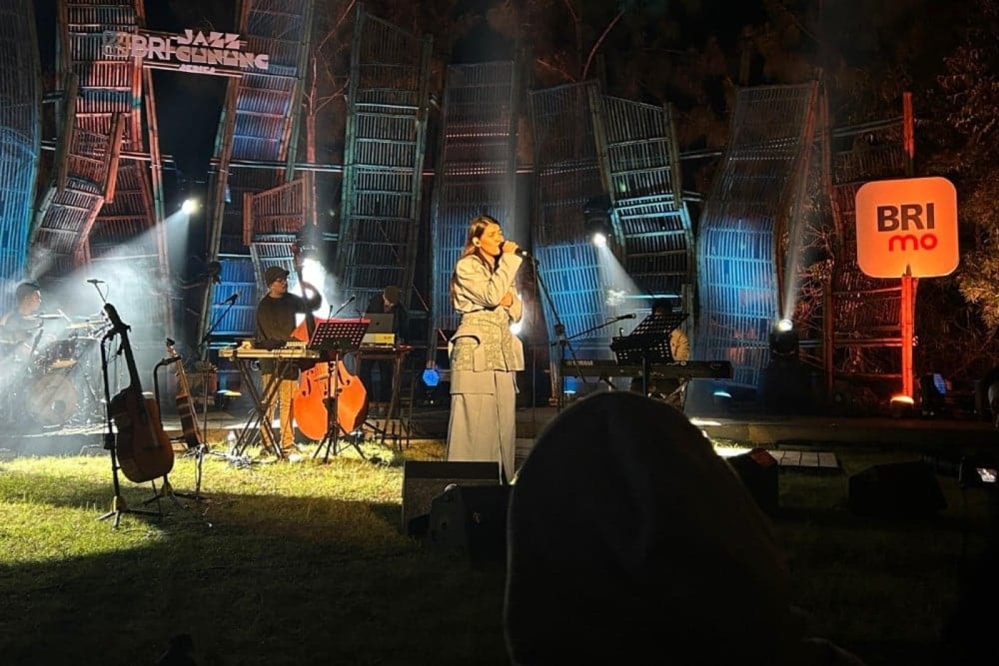 Sentuhan City Pop Monita Tahalea Memukau di BRI Jazz Gunung Series 2