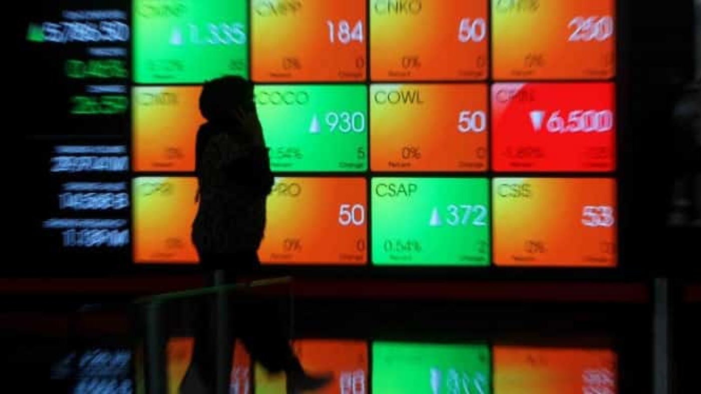 IHSG Sesi I Merosot Tipis 10 Poin, Saham ESSA dan SMRA Masih Cerah