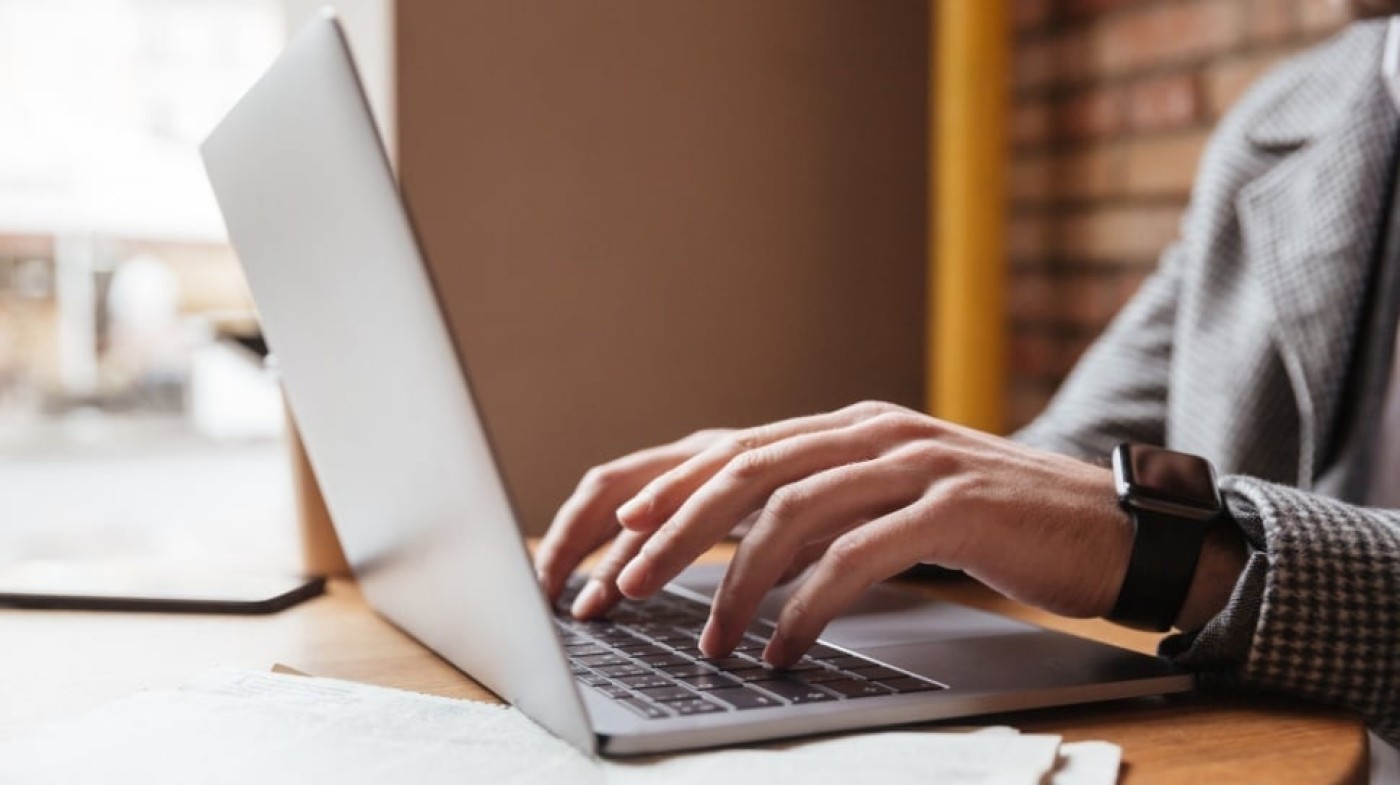 8 Laptop Ringan dan Tipis Spek Mumpuni Harga di Bawah Rp 7 Juta, Ideal untuk Anak Kuliahan