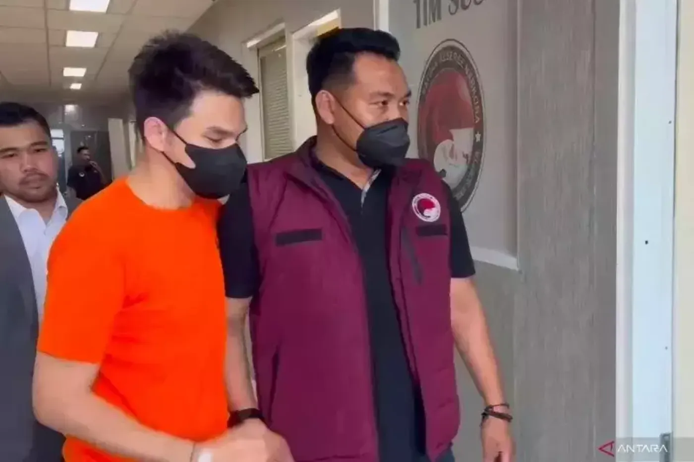 Baru Operasi Ambeien, Ijonk Ditahan Tunggu Hasil Pemeriksaan RSUD