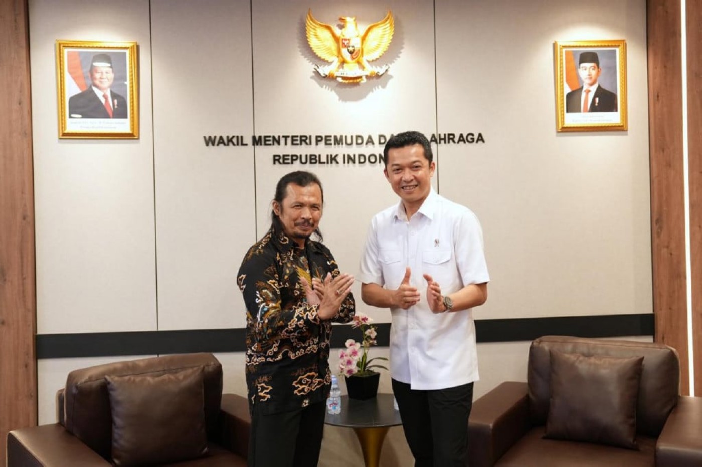 Kemenpora Dukung Penuh Usaha Cecep Lestarikan Pencak Silat di Tanah Air