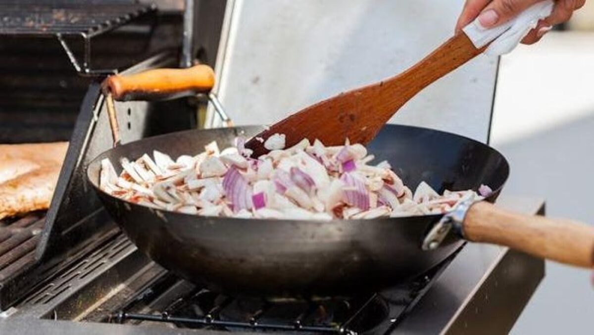 5 Tanda Panci dan Wajan Harus Diganti Agar Masakan Tetap Sehat dan Aman