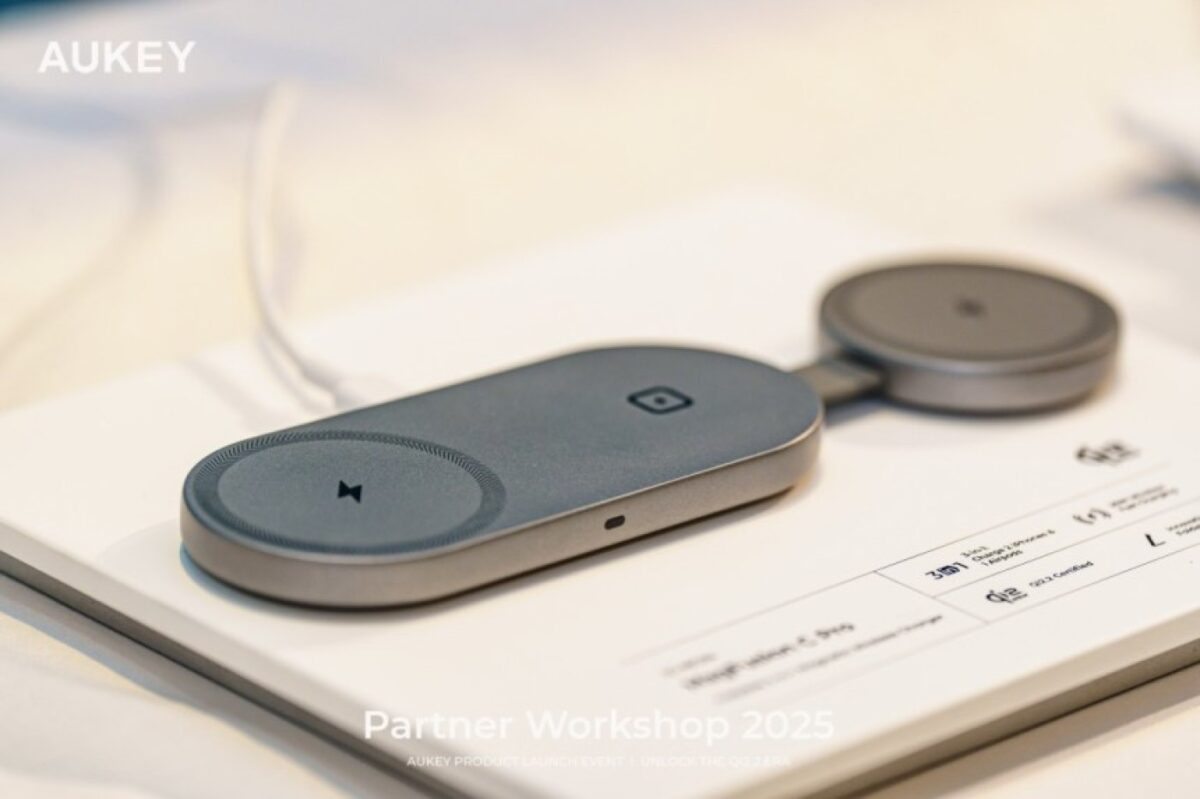 AUKEY MagFusion Qi2.2 Series: Charger Nirkabel Cepat untuk HP Flagship Terbaru 2025
