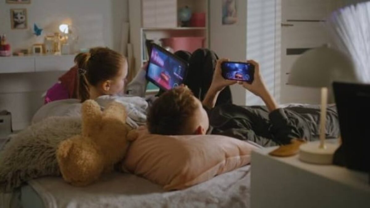 Panduan Mengatur Screen Time Anak: Cegah Kecanduan Gadget dengan Cara Efektif & Praktis