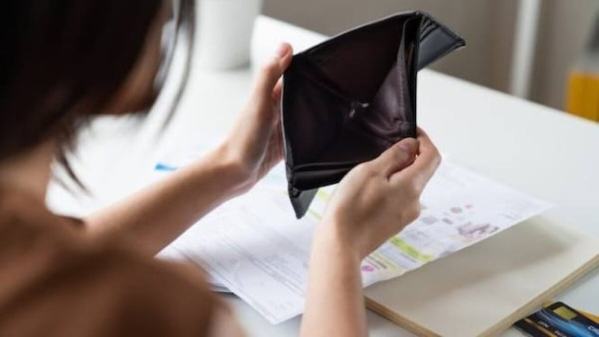 Dosa-dosa Finansial Diam-diam Menggerogoti Keuangan, Stop 7 Kebiasaan Buruk Ini!