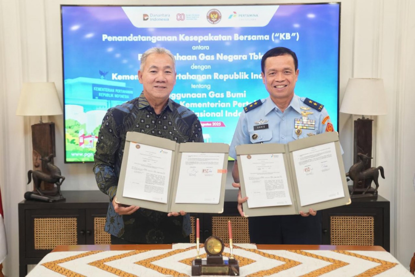 Semangat Efisiensi: Pemakaian Gas Bumi PGN di Kemhan dan TNI Terus Meningkat Semangat Efisiensi: Pemakaian Gas Bumi PGN di Kemhan dan TNI Terus Meningkat