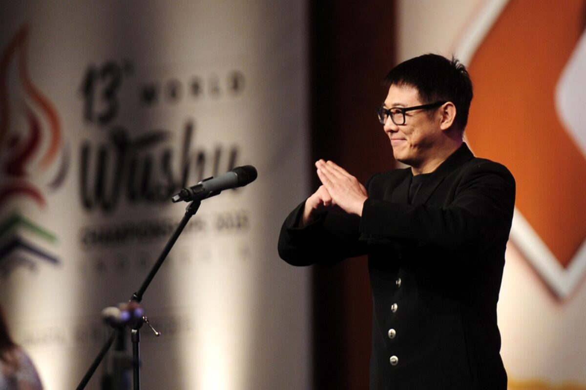 Unggah Foto Dirawat di RS, Kondisi Jet Li Bikin Cemas Fans Indonesia