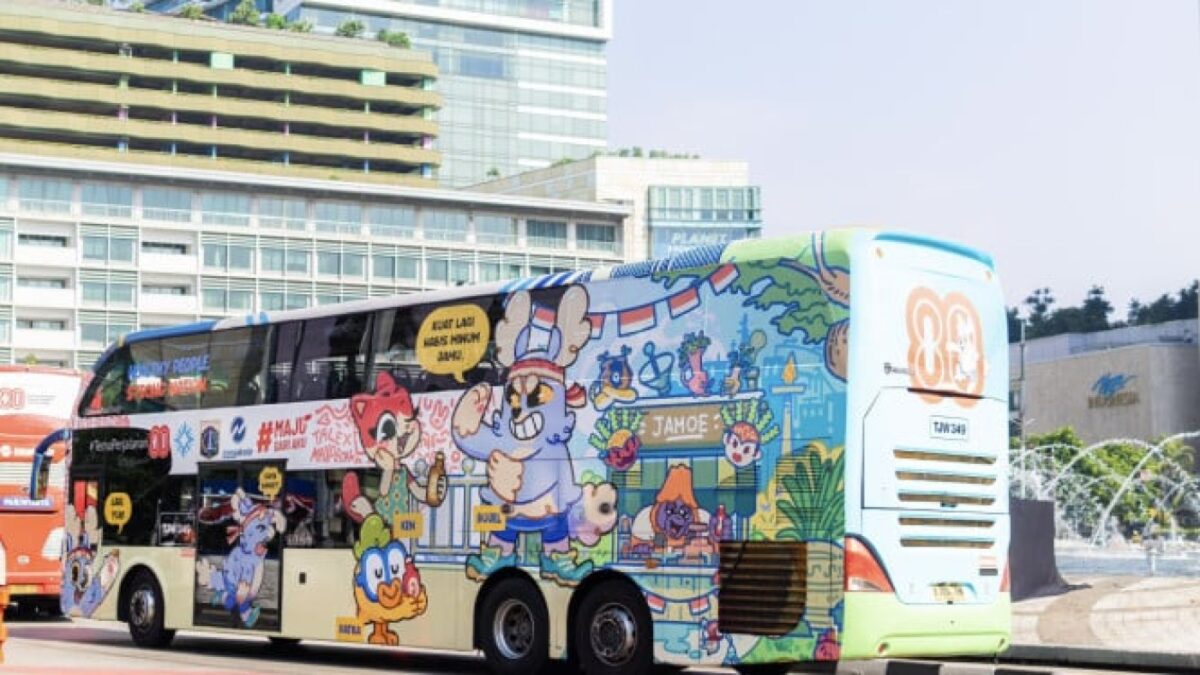 Bus Transjakarta Dipenuhi Karya Kreator Lokal, Dorong Industri Kreatif Nasional