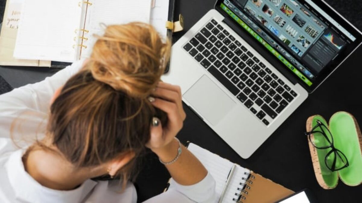 Laptop Lemot Gegara Penyimpanan Penuh? Coba 5 Trik Simpel Ini Dijamin Ngebut Lagi!
