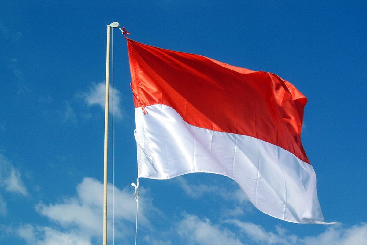 Bendera Merah Putih dan Teks Proklamasi Dikawal 145 Berkuda dalam Upacara Nasional