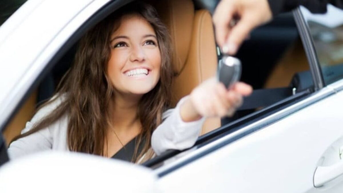 Tips Membeli Mobil untuk Kelas Menengah: Utamakan Fungsi, Bukan Gengsi agar Hemat dan Efektif