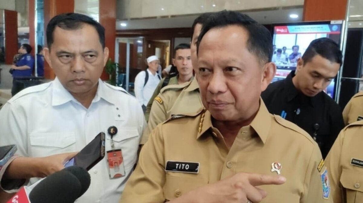Mendagri Bela Bupati Pati 'Pilihan Rakyat', Netizen: Rakyat Minta Mundur