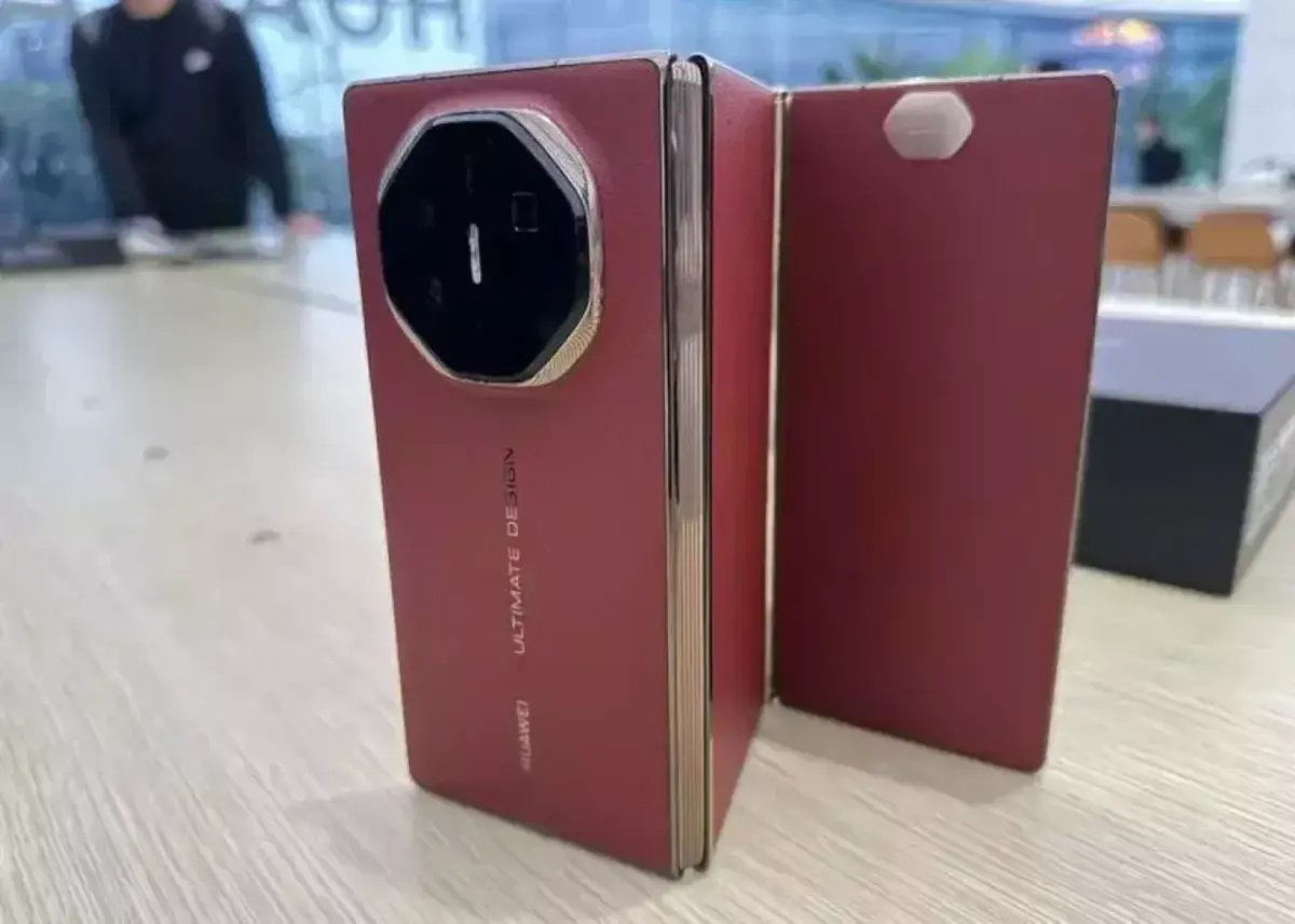 Huawei Mate XT 2 Rilis Bareng iPhone 17, Siapa yang Akan Menang di Pasar Smartphone?