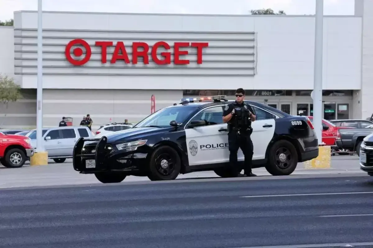 Penembakan di Supermarket Texas: 3 Tewas, Pelaku Diduga Alami Gangguan Mental