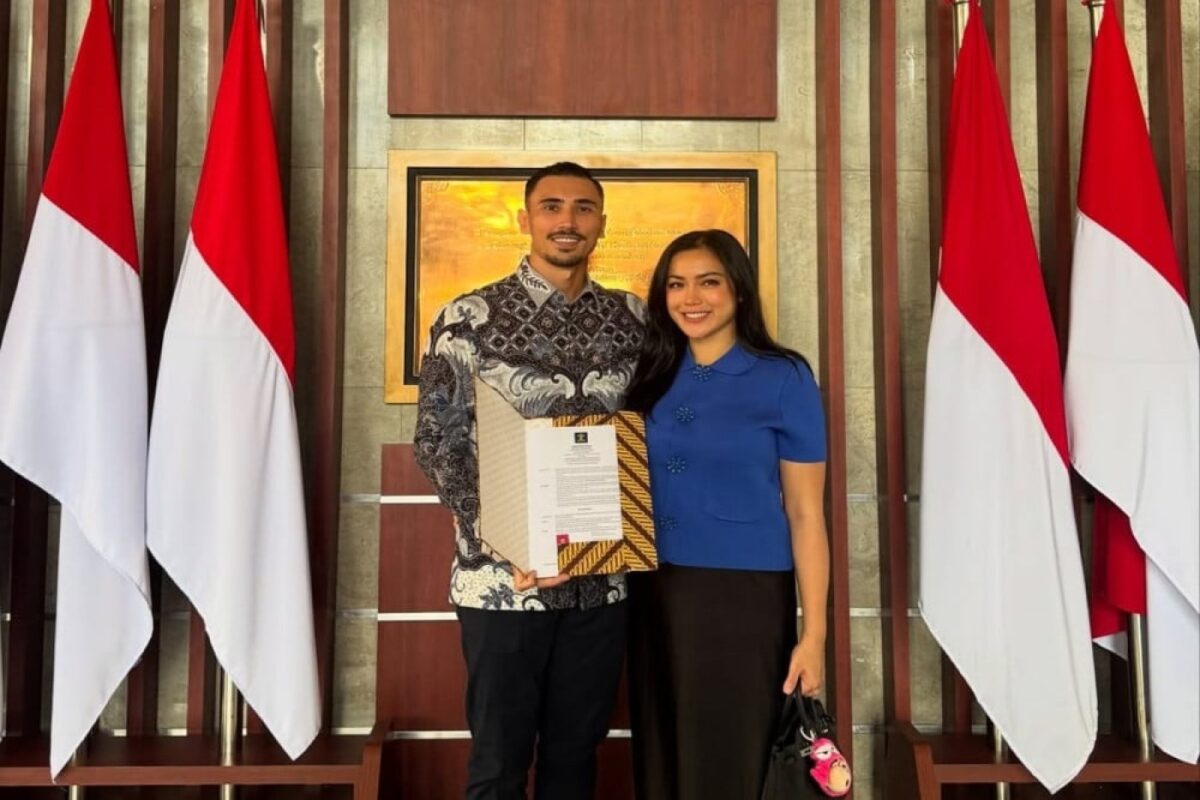 Jelang HUT Kemerdekaan RI, Suami Jessica Iskandar Resmi Menjadi WNI