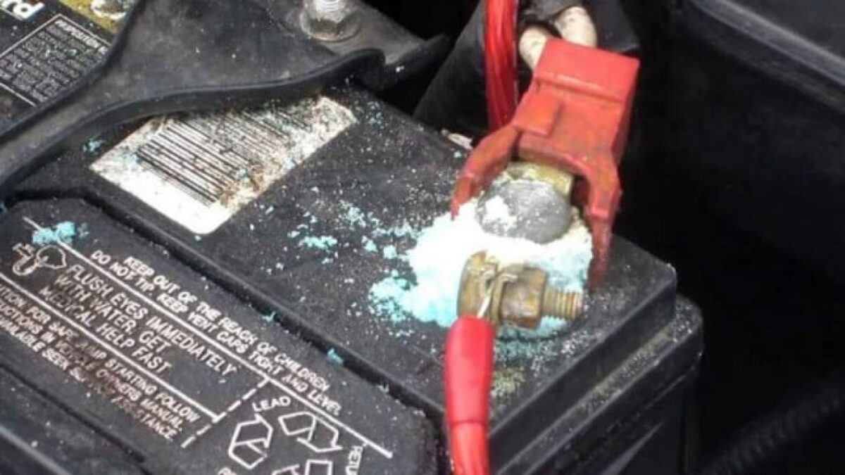 Cara Sederhana Memperpanjang Usia Pakai Aki Mobil Agar Tetap Awet dan Optimal