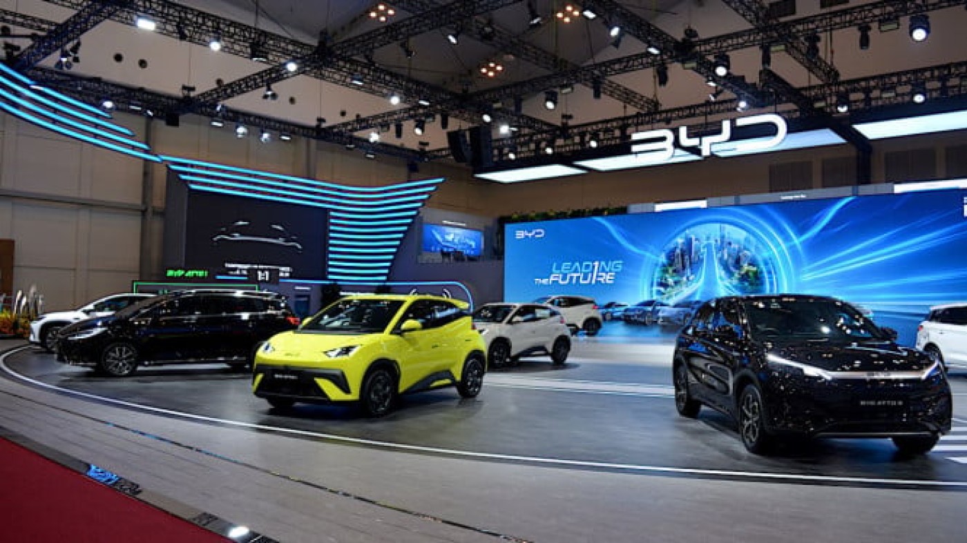 Serunya Booth BYD di GIIAS 2025: Inovasi Mobil Listrik dan Teknologi Terbaru Terpajang
