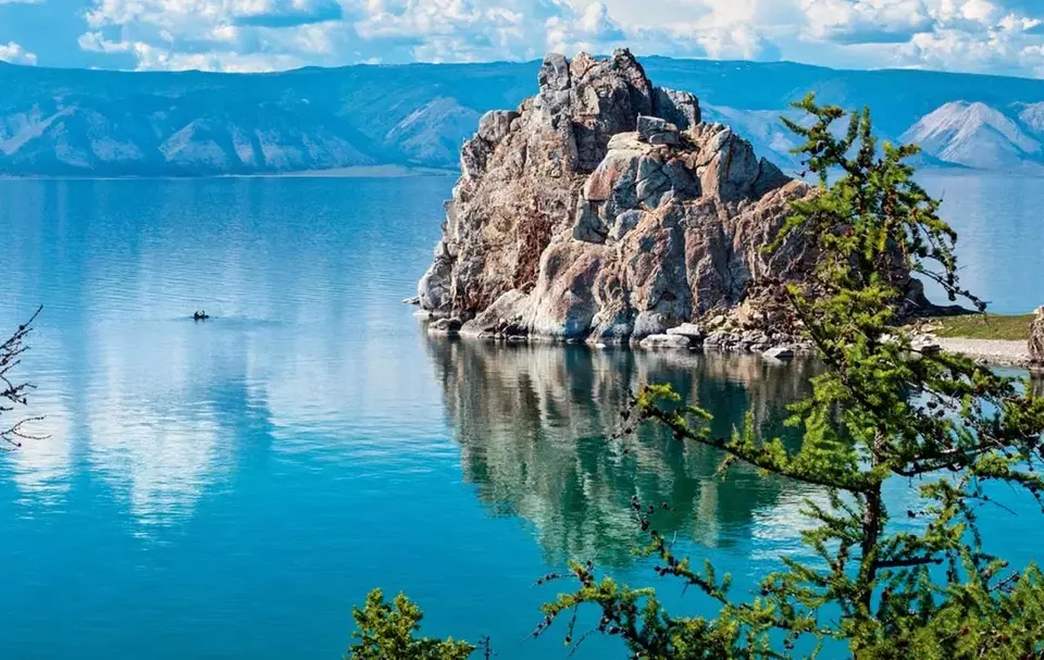Danau Baikal: Danau Tertua Dunia dengan Ikan Kanibal Misterius yang Hidup