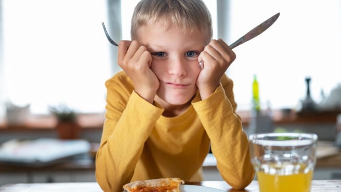 Anak Anda Berisiko Eating Disorder? Kenali 7 Tanda Peringatan Penting Ini Sekarang!