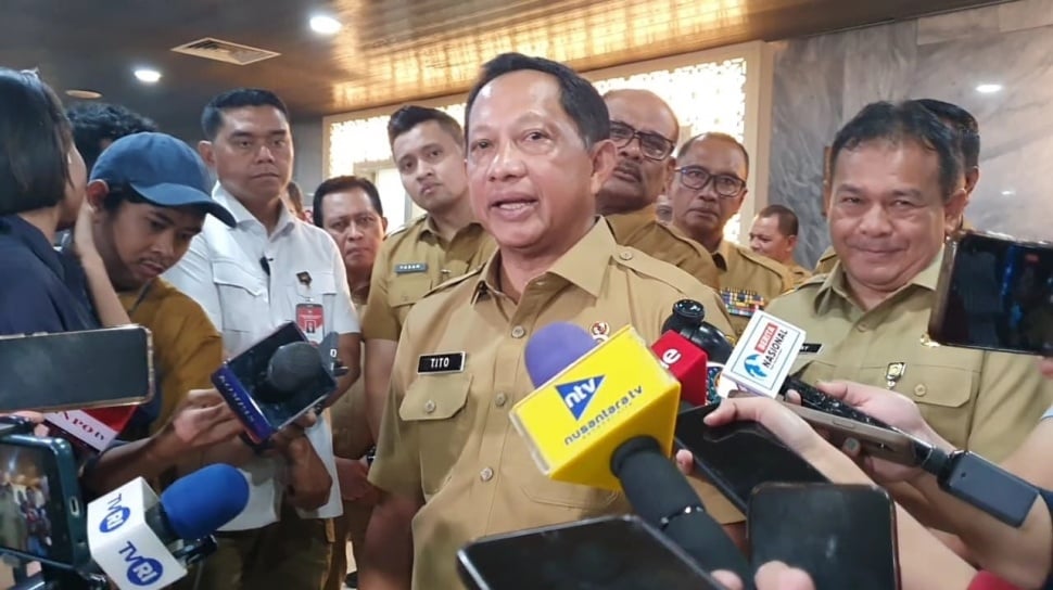 Mendagri Tito Minta Satpol PP Tak Gunakan Kekerasan agar Didukung Publik