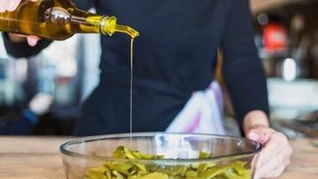 Peringkat Minyak Goreng: Dari yang Berisiko hingga Pilihan Terbaik untuk Kesehatan Anda Peringkat Minyak Goreng: Dari yang Berisiko hingga Pilihan Terbaik untuk Kesehatan Anda