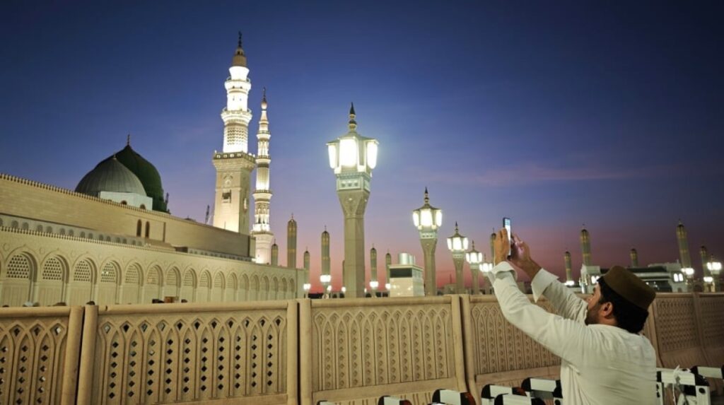 Langit Madinah Mencekam, Rudal Houthi Diduga Dicegat Pertahanan Arab Saudi