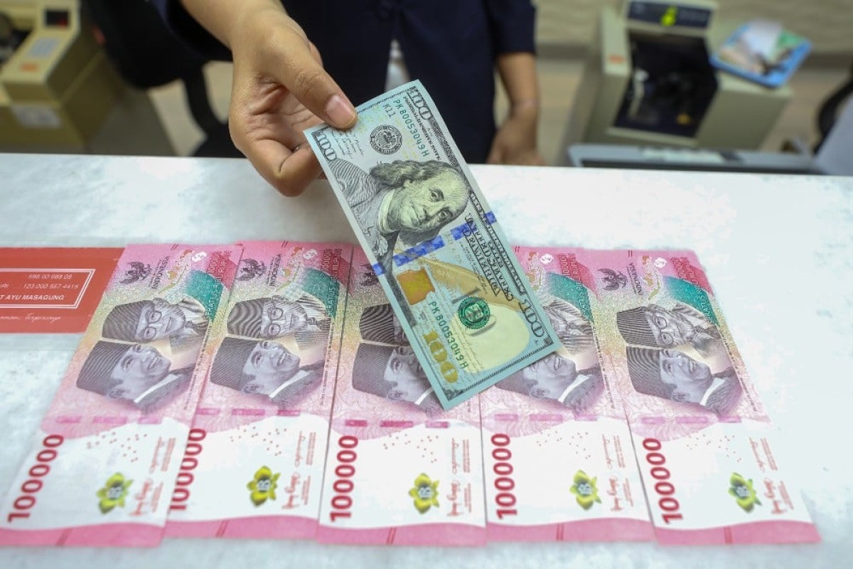 Rupiah Dibuka Menguat, Simak Kurs BCA, BRI, Mandiri & BNI Hari Ini (16/9)