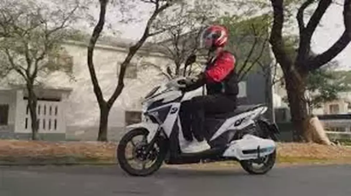 8 Motor Listrik Selis Terpopuler 2025, Solusi Mobilitas Harian Ramah Lingkungan 8 Motor Listrik Selis Terpopuler 2025, Solusi Mobilitas Harian Ramah Lingkungan
