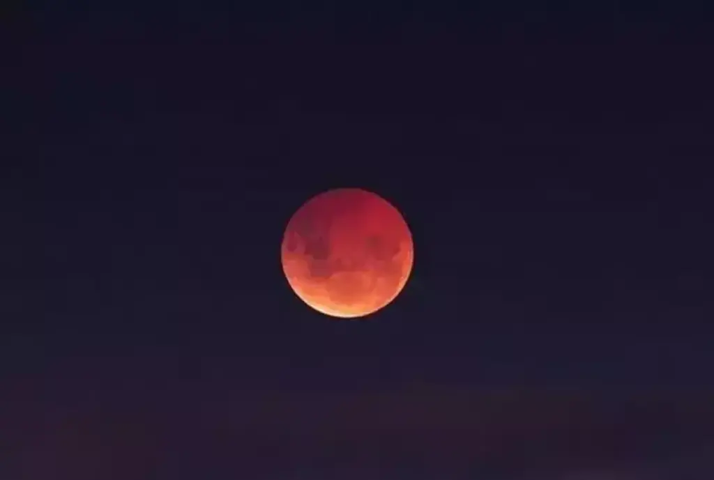 Jangan Lewatkan Gerhana Bulan Malam Ini Mulai Pukul 22.28 WIB!