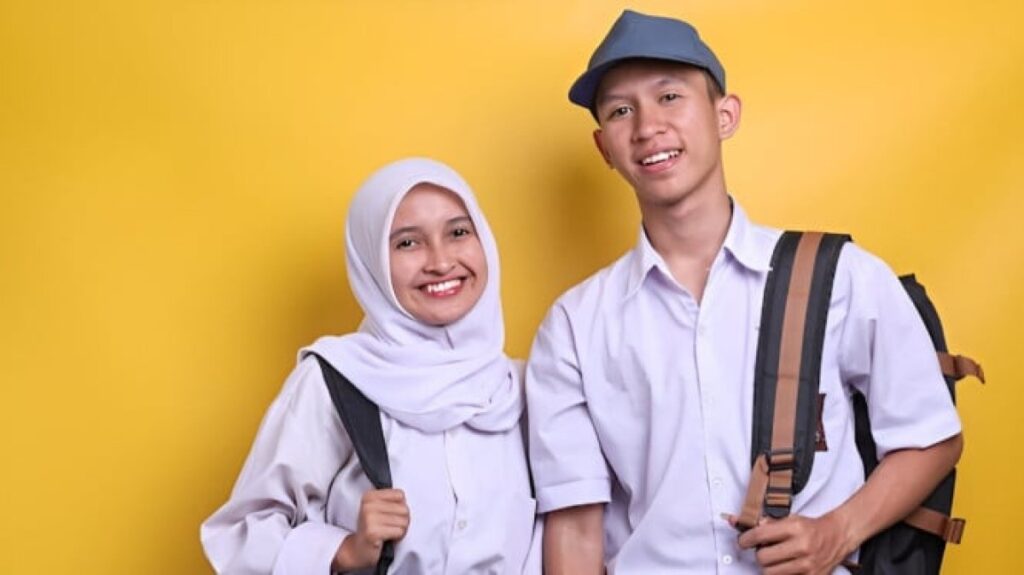 Unschooling vs Sekolah Tradisional: Mana Metode Terbaik untuk Perkembangan Anak?