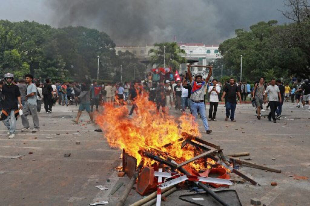 Istri Mantan Perdana Menteri Nepal Tewas Terbakar di Rumah, Polisi Selidiki