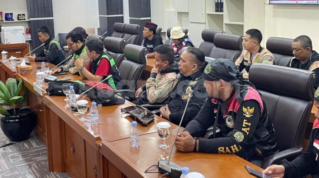 Ngadu ke DPR, Ojol Bongkar Praktik Beli Order dan Tagih Janji Kesejahteraan