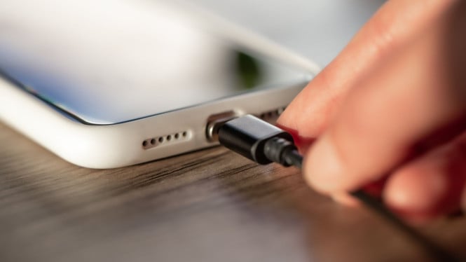 5 Penyebab iPhone Nyetrum dan Cara Mengatasinya yang Harus Kamu Ketahui Sekarang