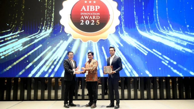 Akselerasi Bisnis UMKM, Livin’ Merchant Bank Mandiri Raih AIBP Enterprise Innovation Awards 2025