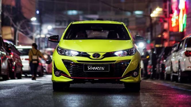 Terpopuler: Sedan Mewah Harga Terjangkau, Yaris Bekas Berkualitas, dan Mobil Hybrid Paling Kencang