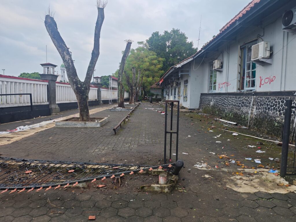 Kerugian Ricuh Demonstrasi di Banyumas Capai Rp800 Juta Lebih