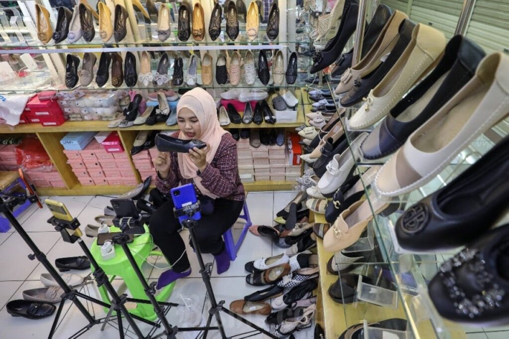 Kemendag Klaim E-Commerce Tetap Ngebut Meski TikTok Live Dimatikan