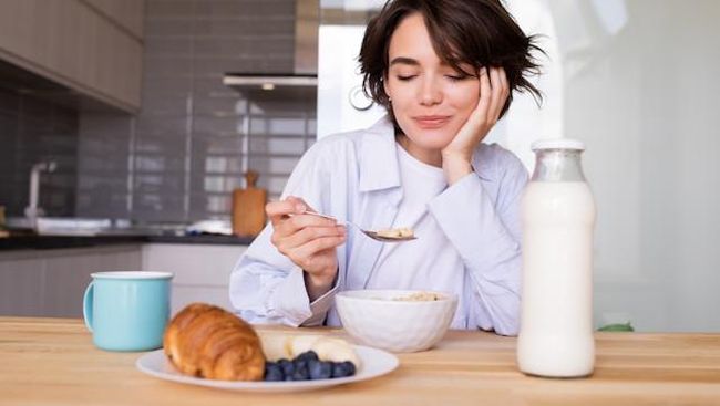 7 Makanan Ampuh Bantu Tidur Lebih Nyenyak, Coba Konsumsi Sebelum Tidur!