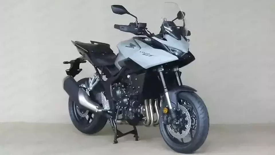 Wujud Asli Honda CB1000 GT Terungkap Jelang EICMA 2025, Intip Spesifikasi Lengkapnya!