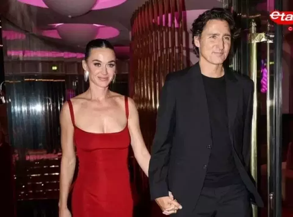 Debut Perdana di Publik, Katy Perry Digandeng Mesra Justin Trudeau Trending Debut Perdana di Publik, Katy Perry Digandeng Mesra Justin Trudeau Trending