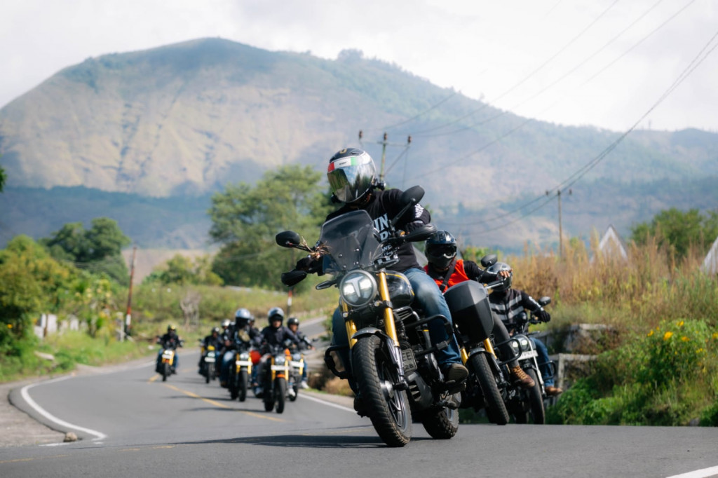 Touring Epik Bali-Lombok Ronin Riders: Jelajahi Destinasi Ikonik yang Wajib Dikunjungi! Touring Epik Bali-Lombok Ronin Riders: Jelajahi Destinasi Ikonik yang Wajib Dikunjungi!