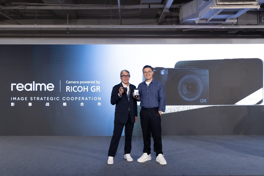 realme Gandeng Ricoh Imaging Saingi Xiaomi 17 dan Leica Lewat GT 8 Pro